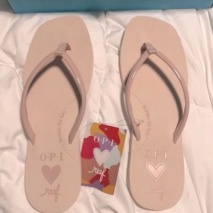 OPI Reef Sandals 🩴